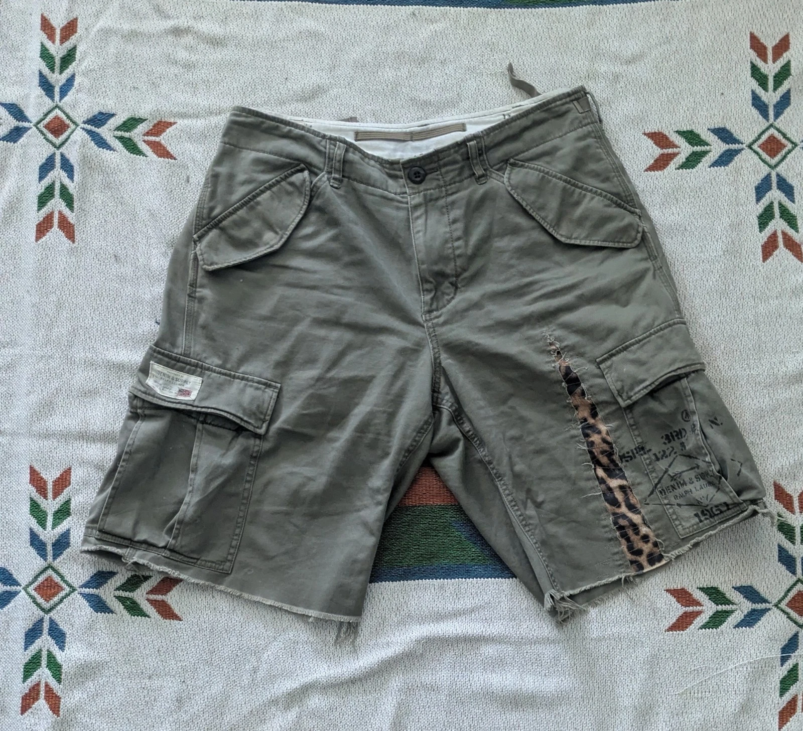 Rare Denim and Supply Ralph Lauren Cargo Shorts Leopard Accent 34
Opens in a new window or tab