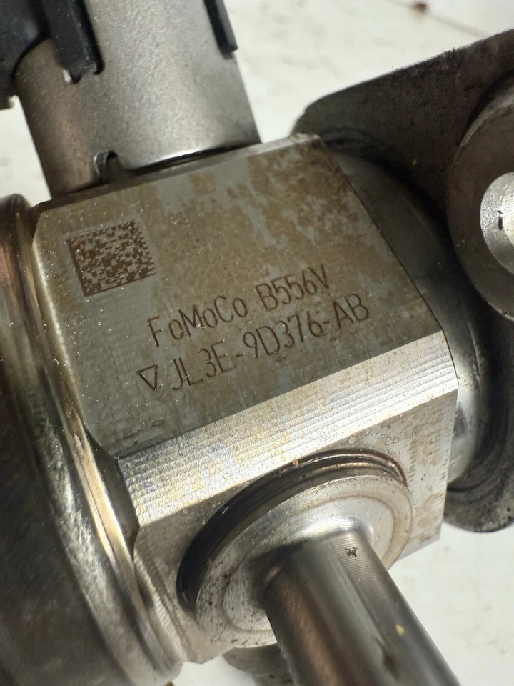 2020-2023 Ford Transit 250 High Pressure Fuel Pump JL3E-9D376-AB OEM 3966 - Image 3 of 4