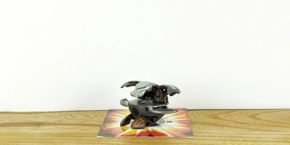 Rare BAKUGAN "BakuTactix" BakuGold Haos MUTANT ELFIN G-change  Spin Master/SEGA - Image 4 of 4