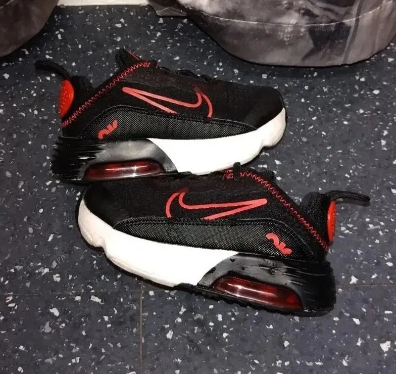 Nike Air Max 270 Black Red Sneakers Trainers Unisex Size 6.5 Active Walking Park image 9