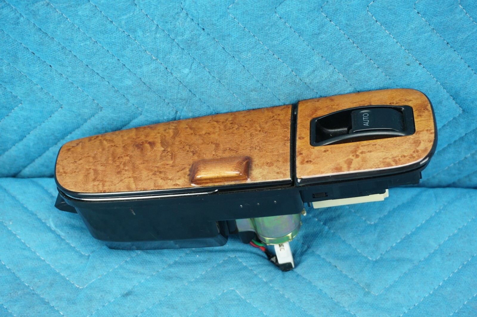 Lexus LS400 Rear Door Ashtray w/ Wood Trim Panel Passenger's Side 1998 ...