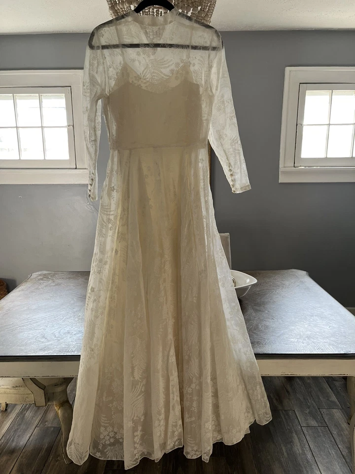 Impresionante vestido de novia flocado floral vintage de los años 50 sin cordones incluido pequeño Foto 4 de 4