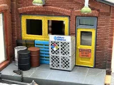 █ HO-0015-002 / 1:87 Scale  Blue Rhino Propane Cage with tanks on shelves