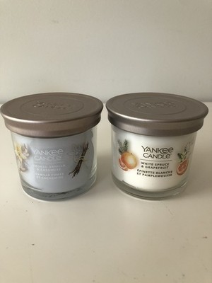 YANKEE CANDLE SIGNATURE White Spruce and Grapefruit Vanilla Cashmere 4.3 OZ