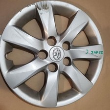 Wheel Cover Hubcap 16 7 Spoke Fits 11-14 Matrix 229805 Wheel Cover Hubcap 16 7 Spoke Fits 11-14 Matrix 229805