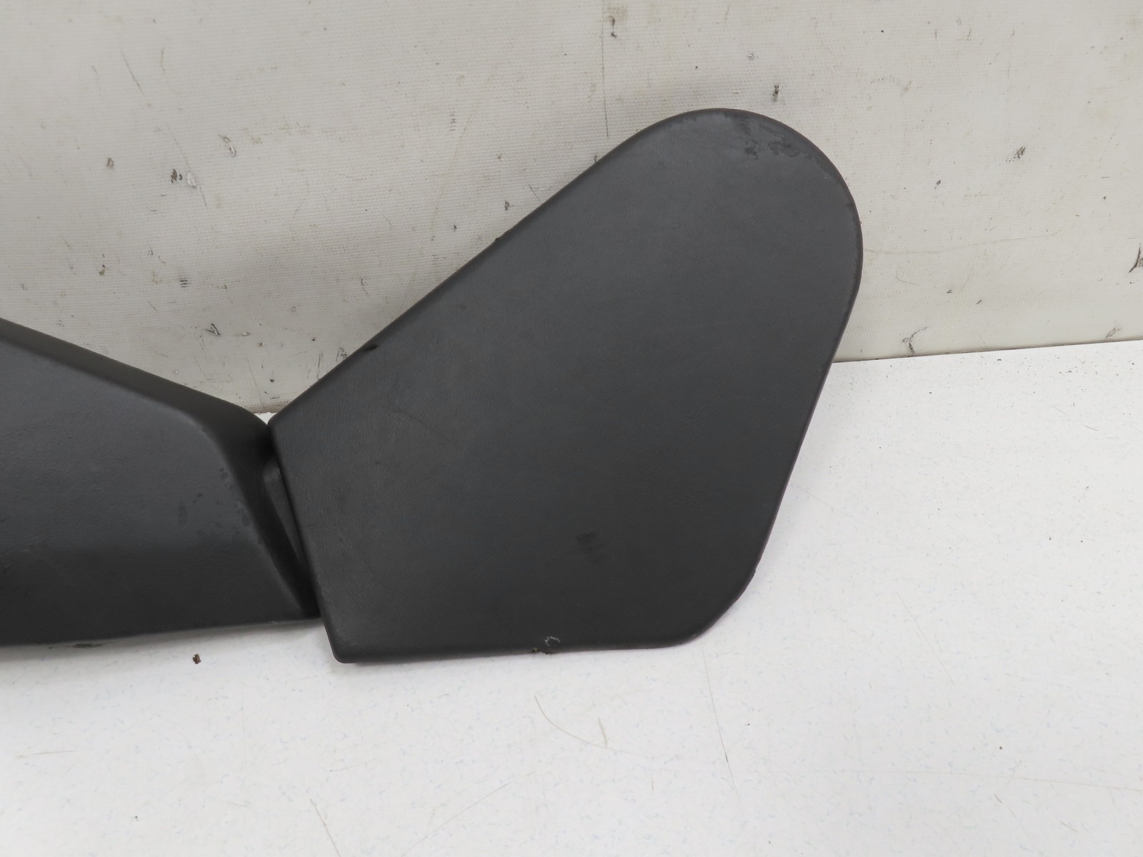 06 Lamborghini Gallardo #1310 Trim Pair Track Cover Side Panel Switch Mount Left