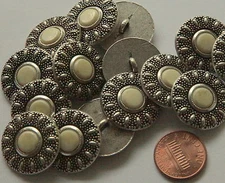 8 Silver Tone Cream Resin Center Metal Buttons 7/8" 23mm # 4970