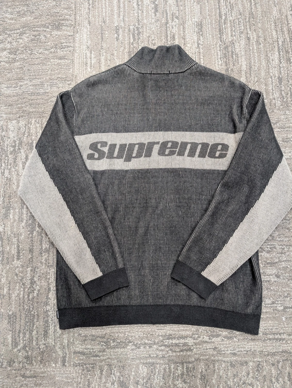 Pull zippé côtelé 2 tons Supreme noir gris FW22 homme taille S