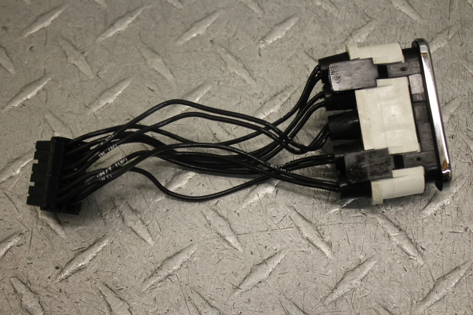 Harley-Davidson Electra Glide Classic 1998 EFI FLHTCI interruptores Foto 2 de 4