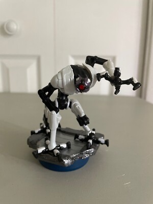 Nintendo Amiibo Figure - Metroid Dread (E.M.M.I.)