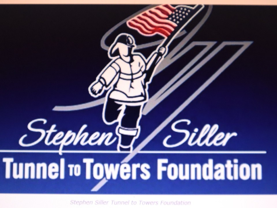 1879 Print DELAVAN, IL Farm Residences of BENJAMIN F ORNDORFF & ISACC