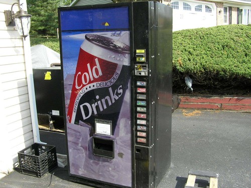 ROYAL VENDORS 552, 376, 272, 200 SODA MACHINE MERLIN 2000 CONTROL BOARD - Picture 3 of 3
