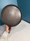 VTG WAGNER WARE SIDNEY -O- NO. 9B CAST IRON GRIDDLE SKILLET