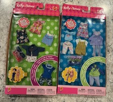 2 trajes de colección Kelly Club Kelly y un traje Tommy nuevo en caja ropa Barbie
