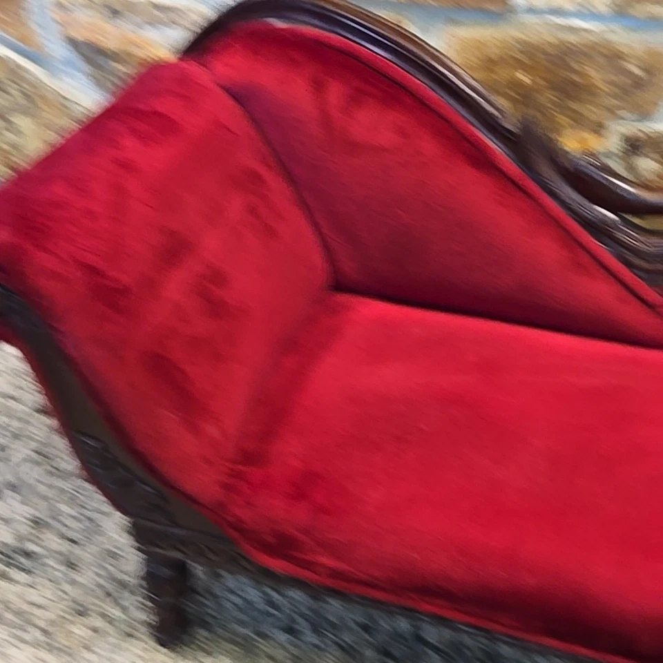 De Colección Chaise Sillón Cisne Desmayo Sofá Rojo Terciopelo Niño Muñeca Talla 36" Largo Foto 3 de 4