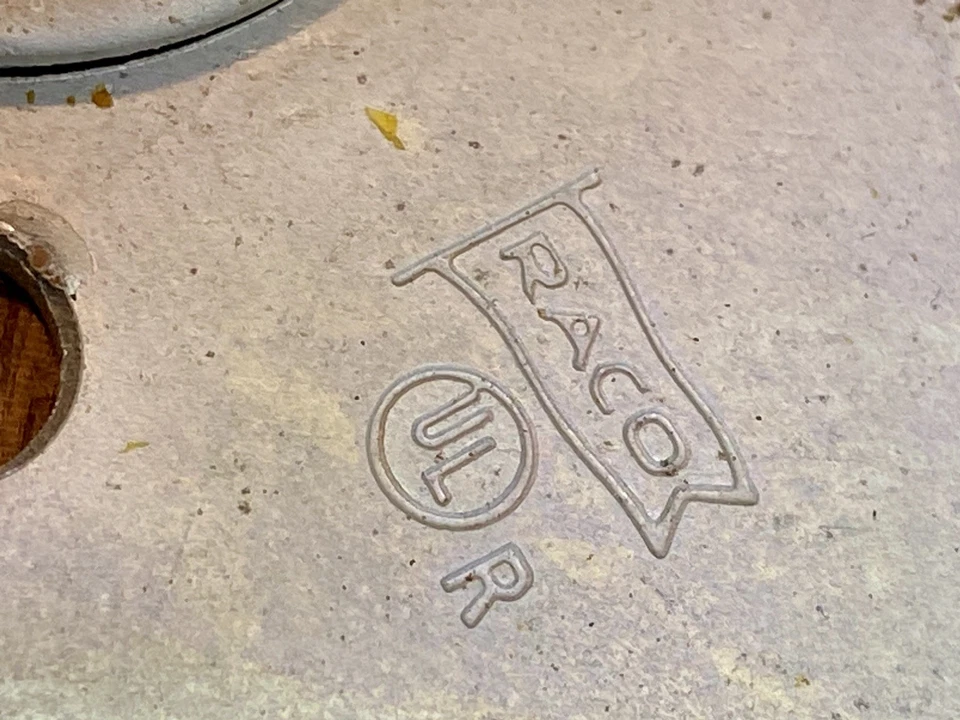 Antiguo audiófilo 1x NAVYCD caja metálica de enchufe de alta resistencia hecha en EE. UU. #0031 Foto 4 de 4