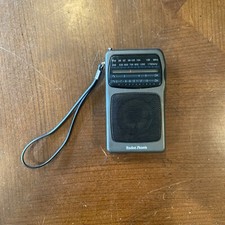 Vintage Radio Shack Realistic AM/FM Pocket Radio 12-727