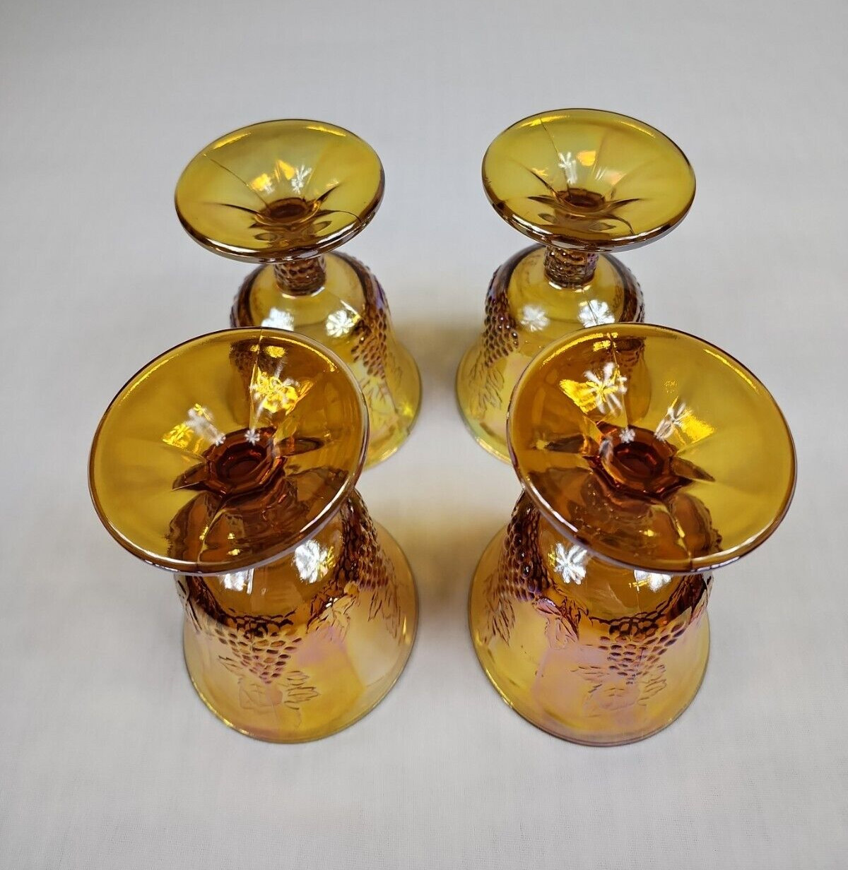 Vintage Gold Iridescent Indiana Carnival Glass Goblet Harvest Grape Set Of 4