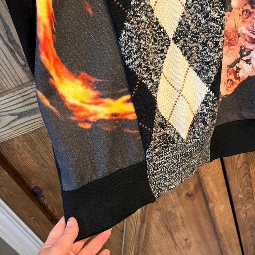 Givenchy Fire, Rose and Diamond Patterned Sweater… - image 4