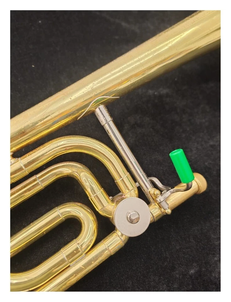 Yamaha Bass Trombone YBL-322 - Image 3 of 4