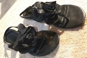 enzo angiolini black flats