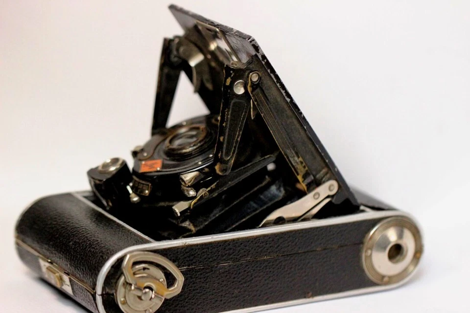 Collectible 1928-1930 Agfa-Film-B2 Camera - Unique Vintage Treasure! - Image 2 of 4