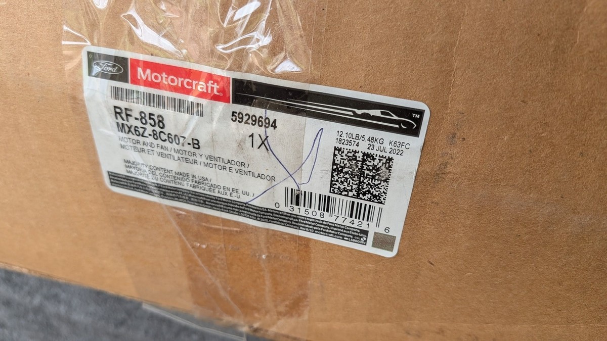 OEM NEW Genuine Ford Maverick Escape Engine Cooling Fan Assembly
