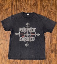 Vintage 2001 WWF Triple H Respect is Earned Fear is Demanded Mens T-Shirt (READ)