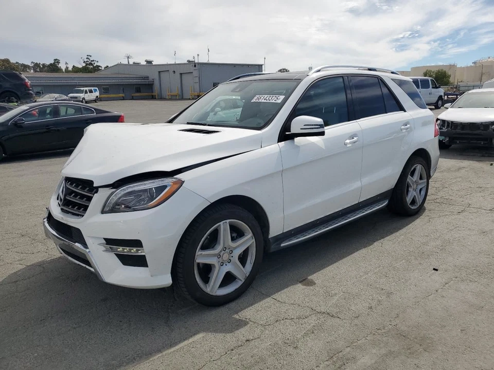 MONTAJE FARO IZQUIERDO MERCEDES-BENZ ML400 2015 Foto 3 de 4