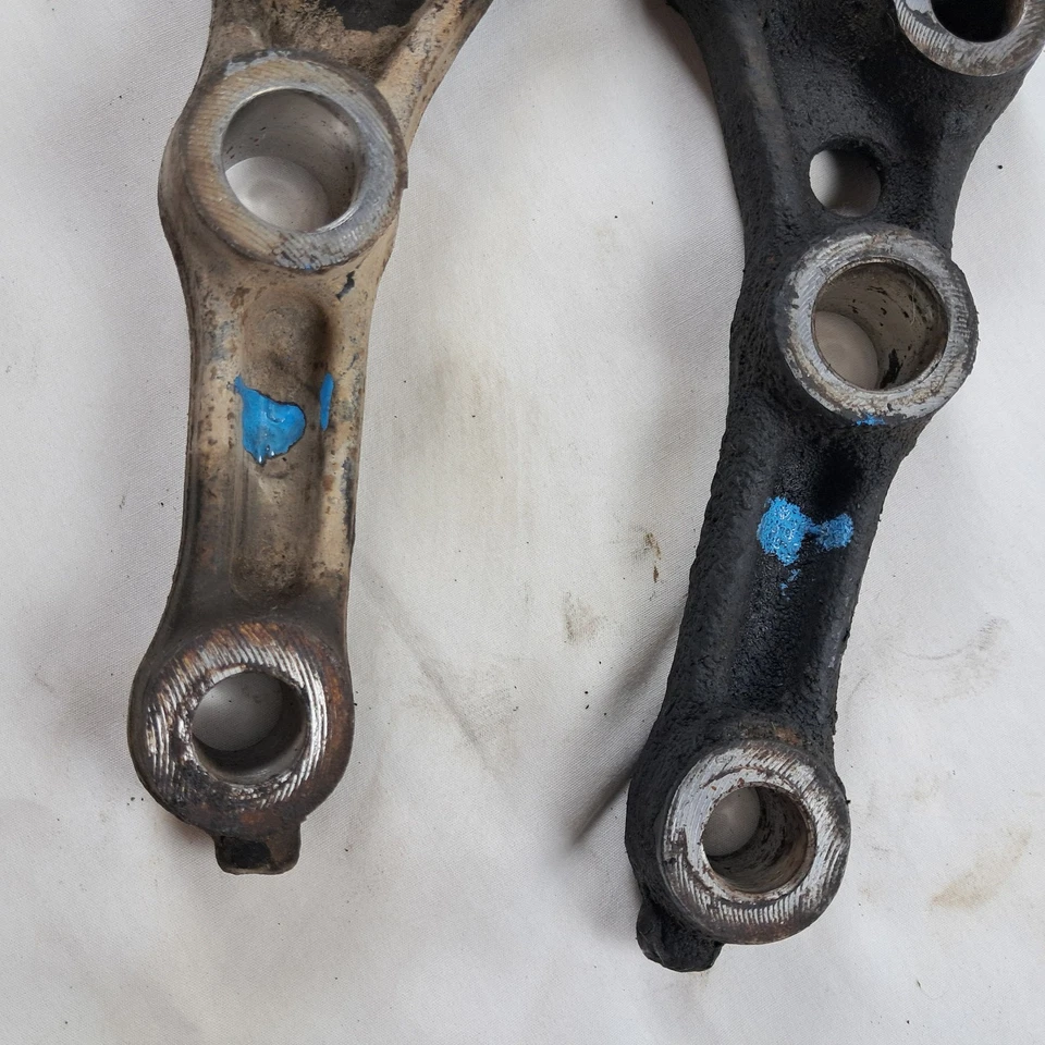 PAR de eje de soporte de brazo de control inferior delantero izquierdo/derecho - Toyota Camry/Lexus es250 Foto 3 de 4