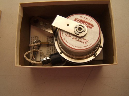 VINTAGE DAYTON 10LB. INDUSTRIAL TOOL BALANCER 2z373 NOS