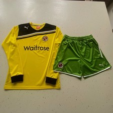 Reading Football Kit Boys Age 13-14yrs 2011/2012 Goalkeeper GK Shirt & Shorts