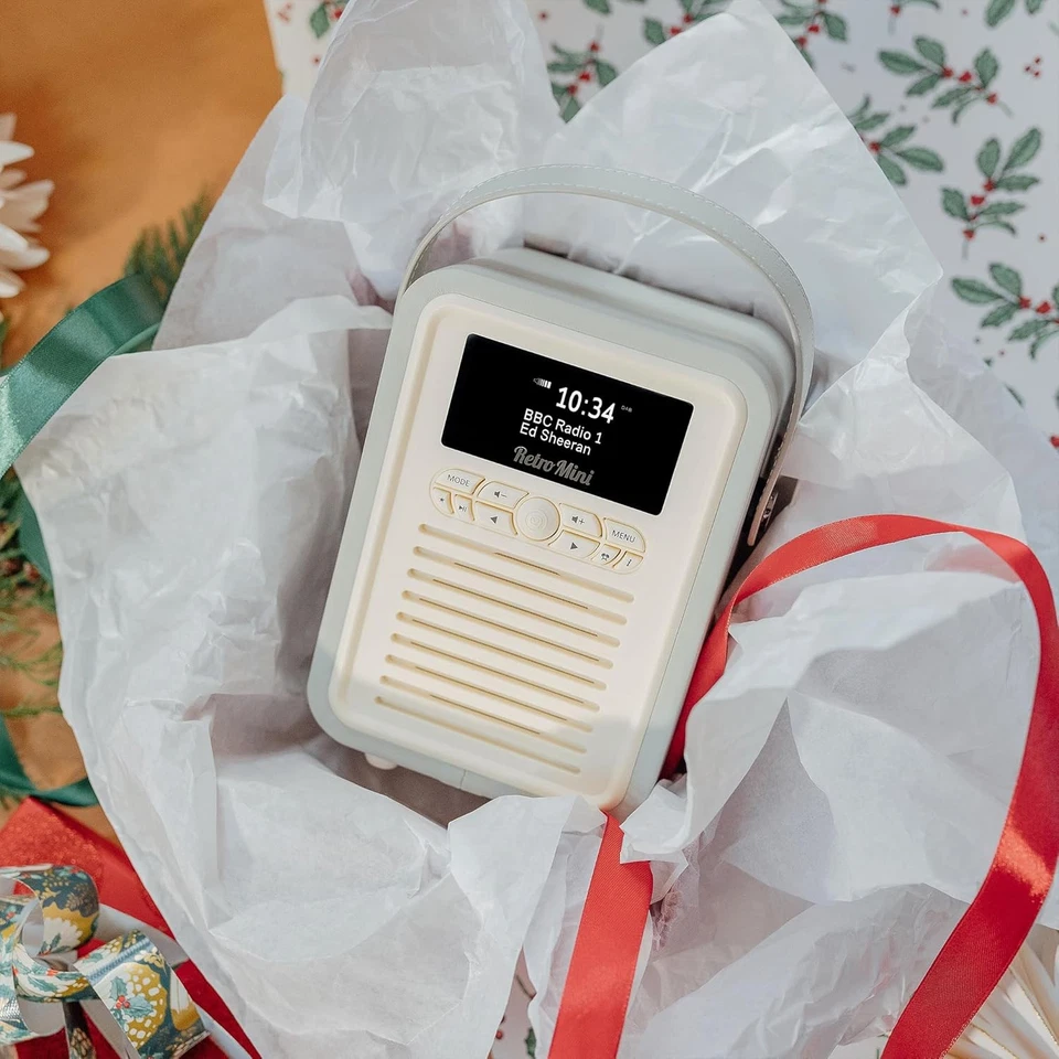 Tragbares DAB Radio mit Bluetooth-Lautsprecherein, DAB+Radio Alarm Wecker - Bild 2 von 4