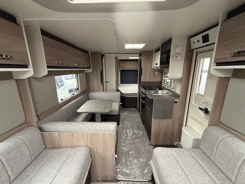 2025 Sprite Exclusive Quattro Grande FB - AWD Mover - Picture 7 of 17