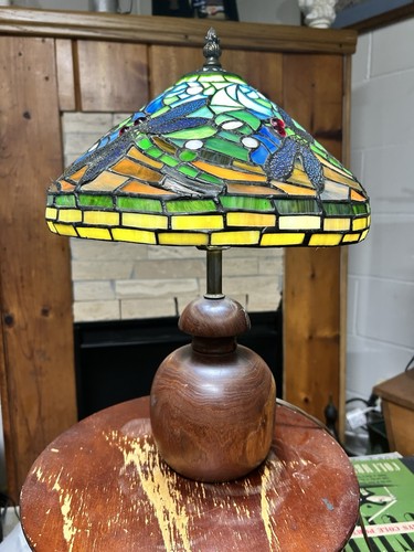 Tiffany Style Vivid Red Eye Dragonfly Stained Glass Table Lamp Elegant Wood Base