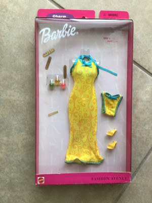 BARBIE 2000 FASHION AVENUE, RISE & SHINE.#25702 NIB Vintage Retired