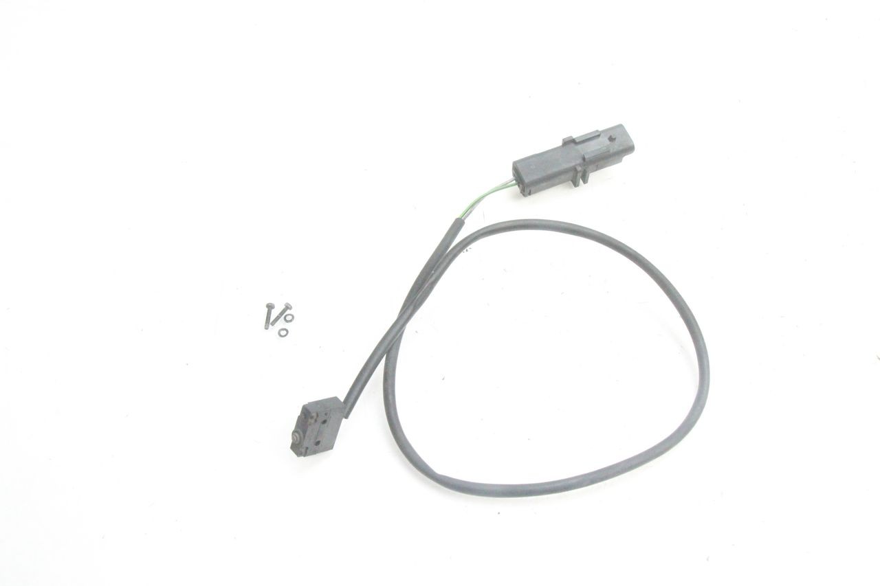 CONTACTOR DE LUZ DE FRENO DERECHO - PEUGEOT SATELIS 125 (2006 - 2009)