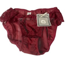New Dead Stock Vintage Oscar De La Renta Red Lace Panties 21182 Small