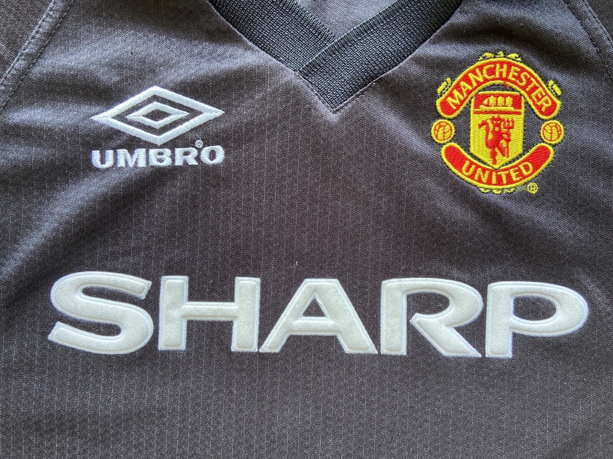 【希少正規品】Manchester United 1999 サードUmbro Rare Manchester United 1998-1999 Third Football Jersey Size