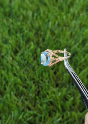 2,15 kt ovaler Blautopas Solitär Ring 10 kt Gelbgold Größe 6,5 - Video 1 von 1