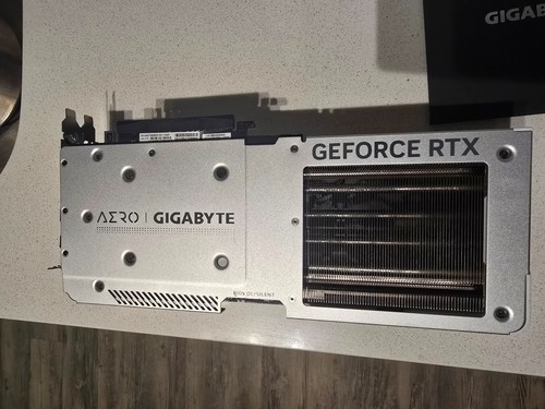 GIGABYTE GeForce RTX 4070 AERO OC 12GB GDDR6X Graphics Card - Bild 3 von 15
