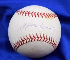 How to Know You're Buying Authentic Autographed Sports Memorabilia 12