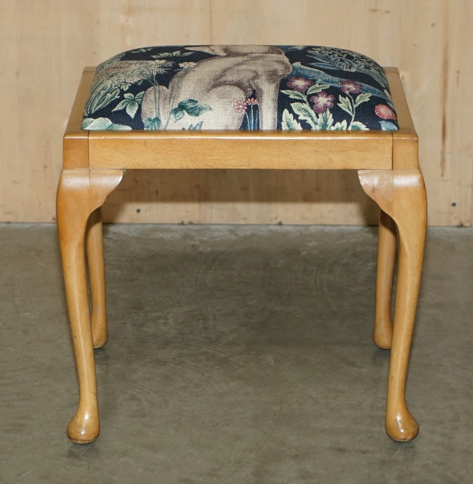 CIRCA 1930'S ENGLISH WALNUT WILLIAM MORRIS FOREST LINEN DRESSING TABLE STOOL - Image 3 of 4