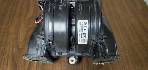 2009 - 2017 BMW 750 750Li xDRIVE F02 CENTER CONSOLE REAR AIR BLOWER MOTOR OEM - Picture 2 of 6