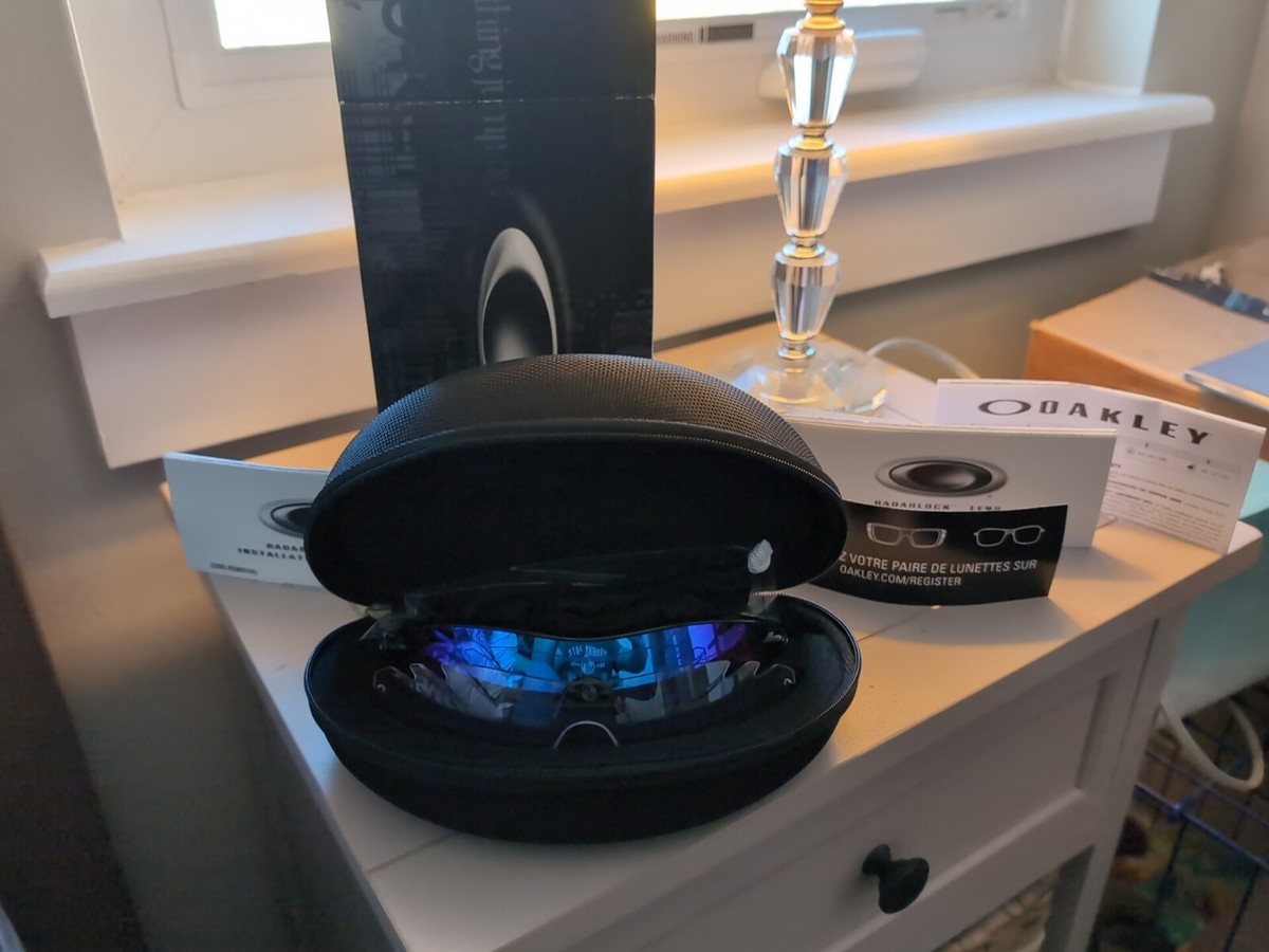 Brand New! Oakley Sunglasses Radarlock 009181 Polished Black Frame