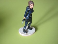 FIGURINE LARA CROFT TOMB RAIDER LEGEND EN TOUTE DISCRETION TTBE