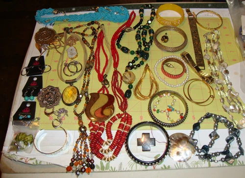 2 LB Pound Plus  Lot Vintage to Now Estate Costume Jewelry