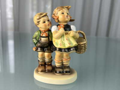 M.I. Hummel Figur Porzellanfigur 49 3/0 Brüderlein & Schwesterlein 11 cm. 1 Wahl