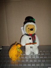 Disney Holiday Winnie the Pooh Bean Bag Plush 8   SNOWMAN POOH