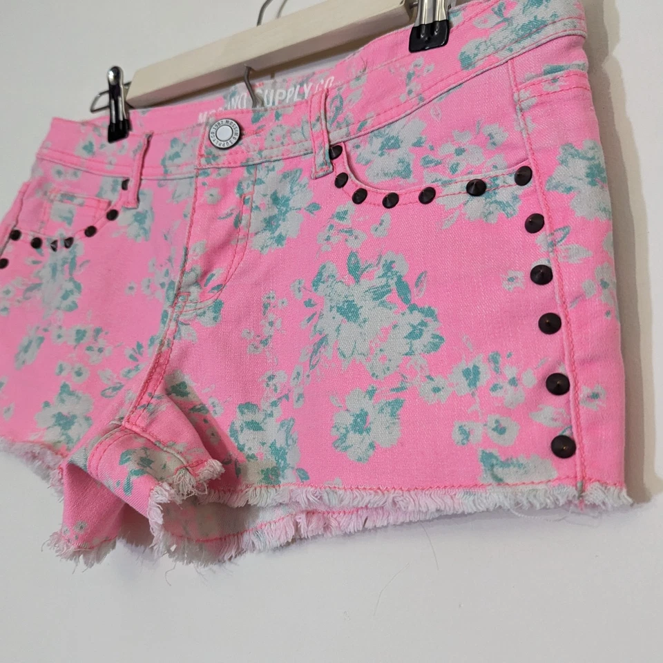 Mossimo Supply Co Pink Denim Shorts - Floral Studs - Womens Juniors Size 9 - Image 4 of 4